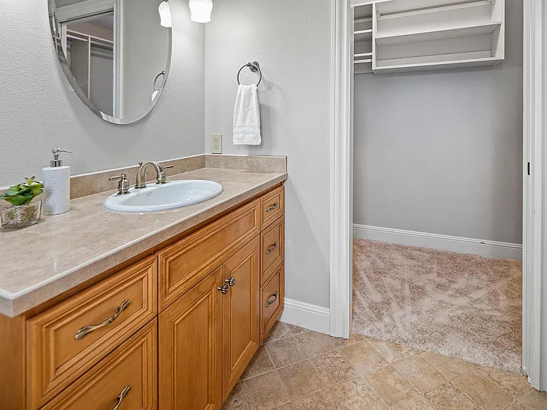 Sink and 2nd walk in closet