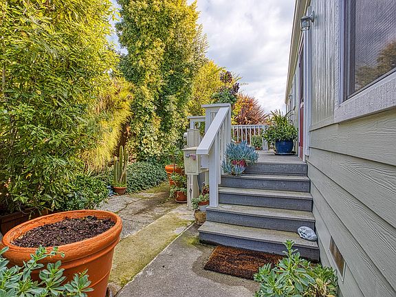 4th image of 4300 Soquel Dr Space 53