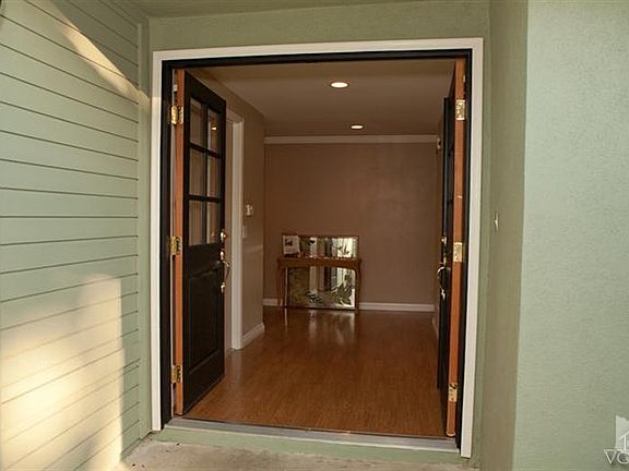 4th image of 268 Lucero St