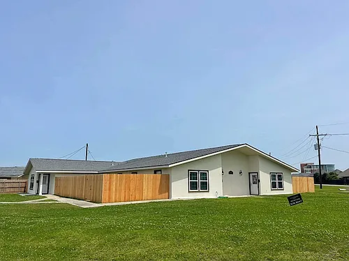 209 Erwin Dr #B Photo 1