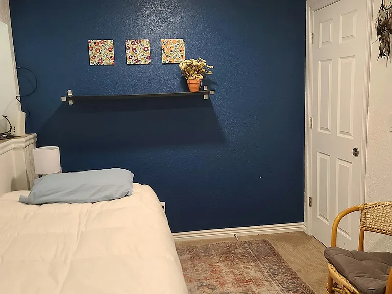 Bedroom 4 (w/twin bed)