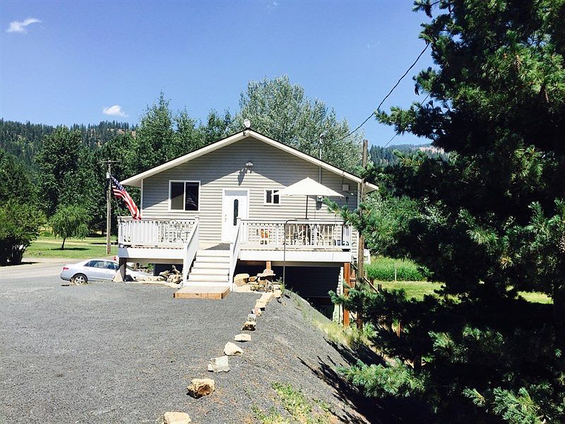2nd image of 707 Riverdale Dr