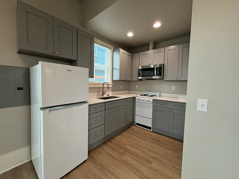 1224 N I St #101 — Photo 3