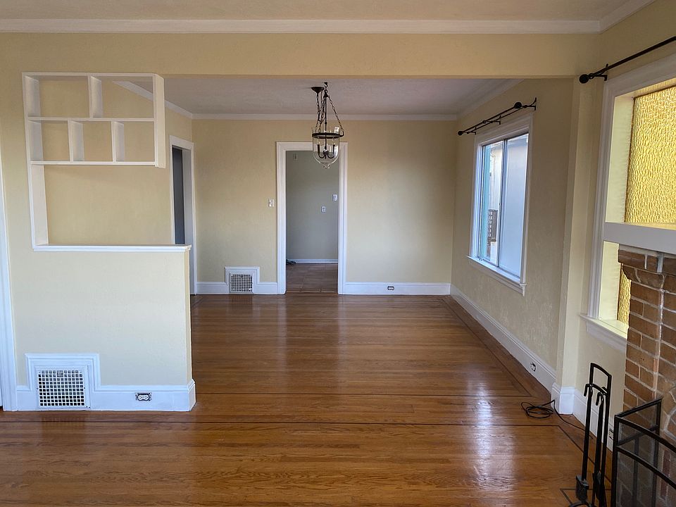 1st image of 637 Terrace Dr