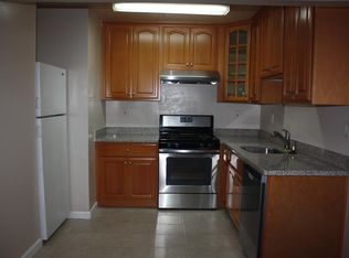10242 Beardon Dr APT 2, Cupertino, CA 95014