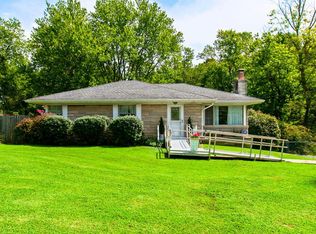 7811 Bartels Rd, Evansville, IN 47710