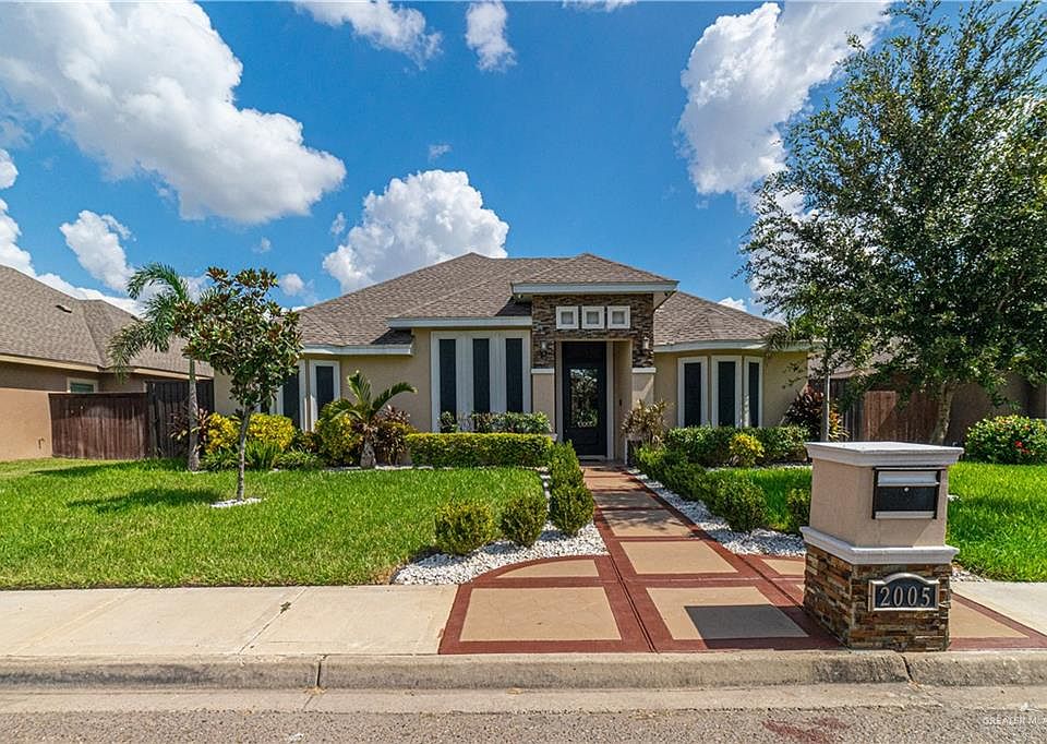 1st image of 2005 S Villa Real Dr