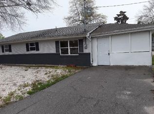 116 6th St, Barnegat, NJ 08005