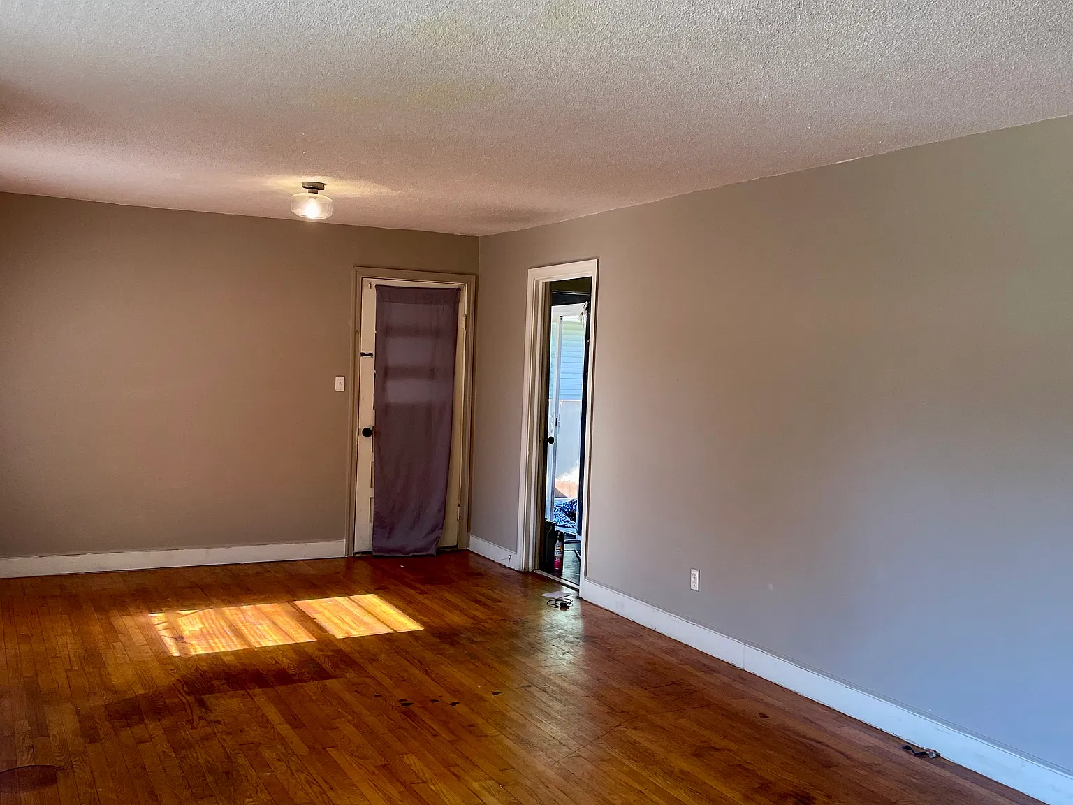 3 bed, 1304 sqft, $1,250 — Photo 4