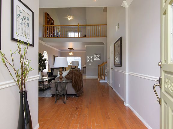 4th image of 978 Rose Arbor Dr