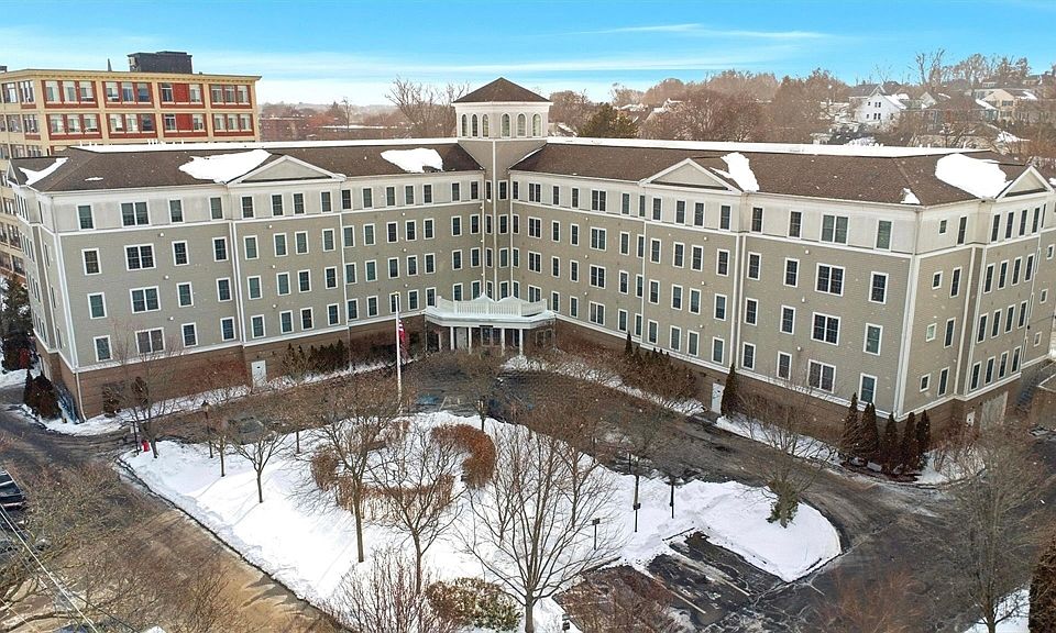 1st image of 8 Crowninshield St Unit 410