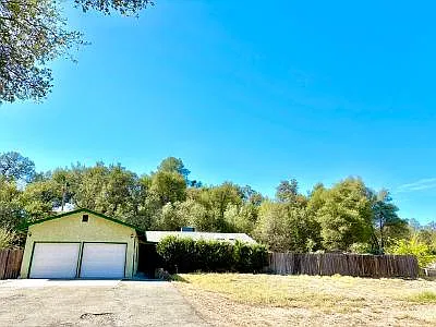 Old Oregon Trl, Redding — Photo 2