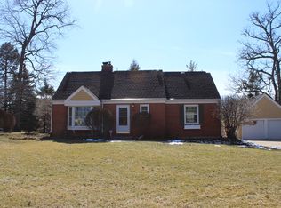 19351 W Fairview Dr, Mundelein, IL