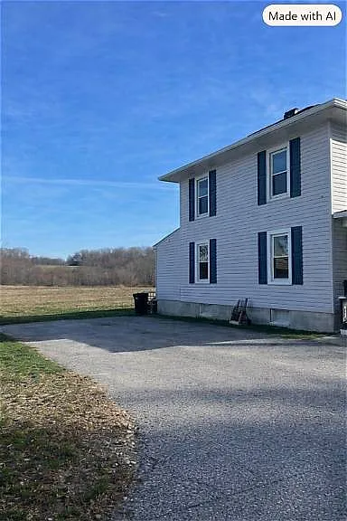 4 bed, 1248 sqft, $2,350 — Photo 2