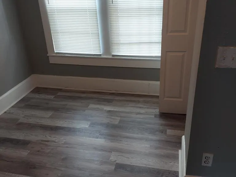 2610 Henrietta St — Photo 11