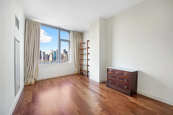 Sold by Compass | media 10