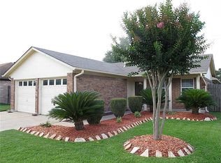 4913 Fairvent St, Pasadena, TX 77505