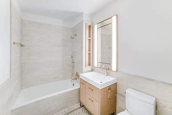 Rented by Keller Williams NYC | media 23