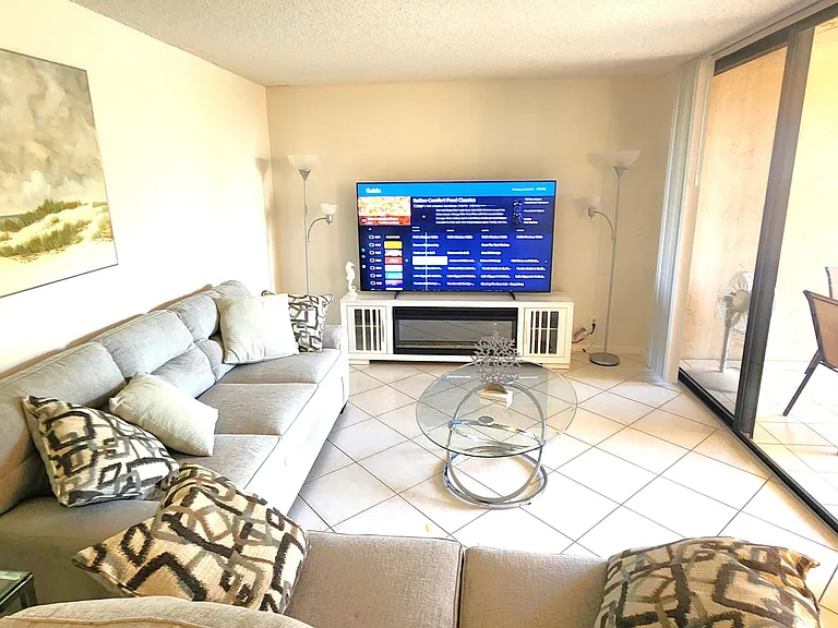 750 Egret Cir #6404 — Photo 2