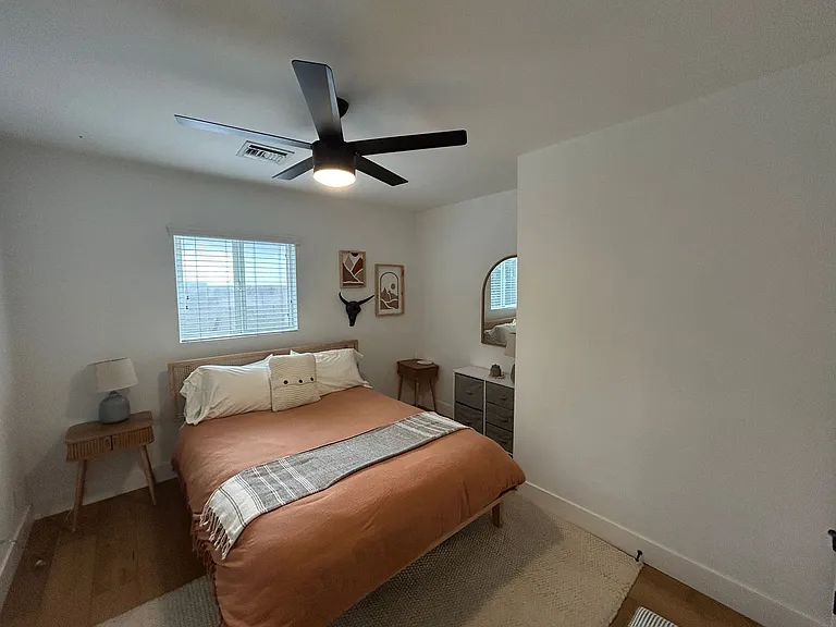 4016 E Avalon Dr — Photo 17