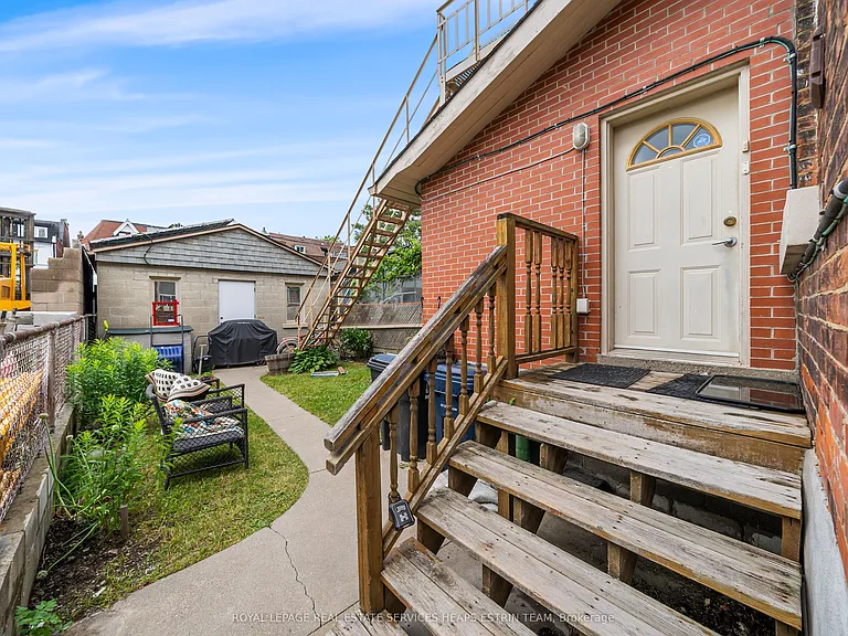 476 Euclid Ave #LOWER — Photo 22