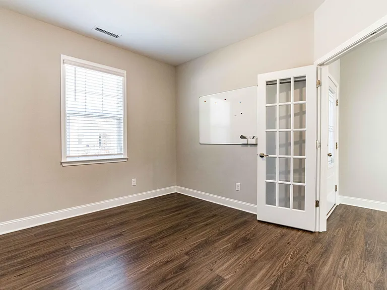 3409 Dover Wood Ln — Photo 5