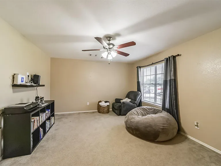 3818 Brook Garden Ln — Photo 28