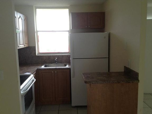 3rd image of 1801 S Treasure Dr APT 506