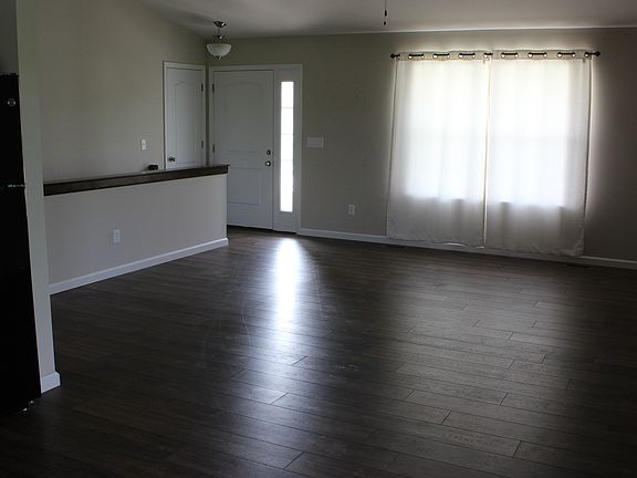 3rd image of 2331 Central Park Dr