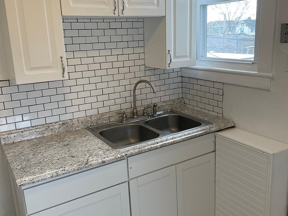1st image of 252.5 Painter Ave