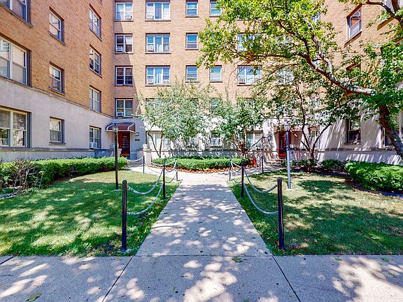 4th image of 2610 W Balmoral Ave APT 506