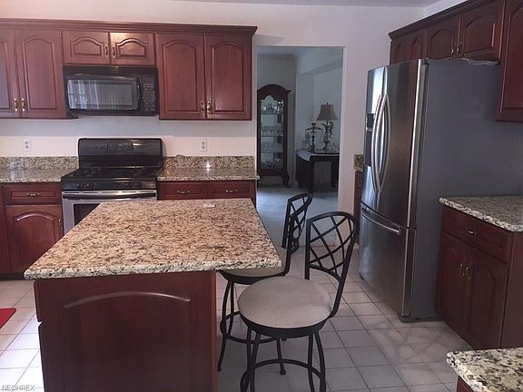 4th image of 19202 Westfield Ln
