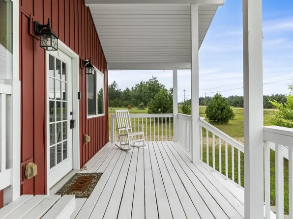 10280 N Black River Rd, Cheboygan, MI 49721