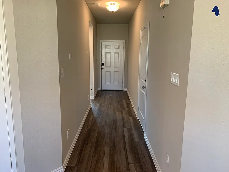2111 Chief St — Photo 2