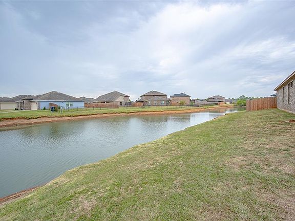 4th image of 2501 Colby Ct
