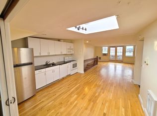 140 Beacon St #9, Boston, MA 02116