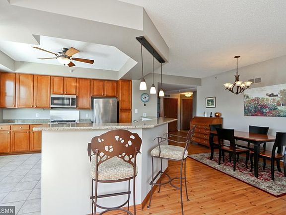 5th image of 2566 Ellis Ave APT 413