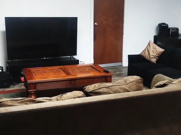 14 1/2 S Court St APT B, Athens, OH 45701