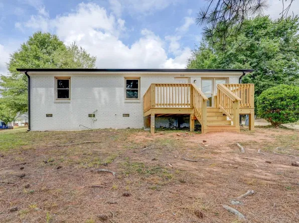 713 Amy Gray St, Greer, SC 29651