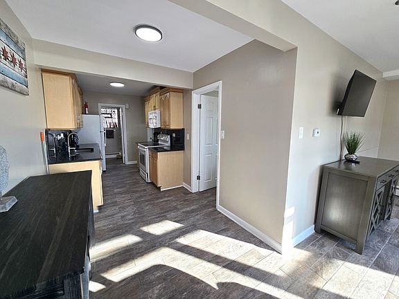 3rd image of 4303 S Harlem Ave APT 8