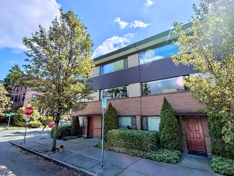 Bellevue Court on Capitol Hill — Photo 29