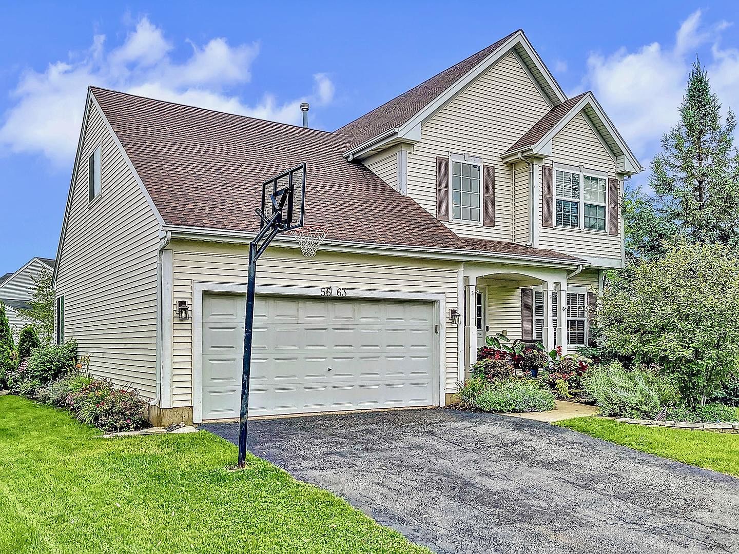 5663 Danbury Cir, Lake In The Hills, IL 60156 Zillow