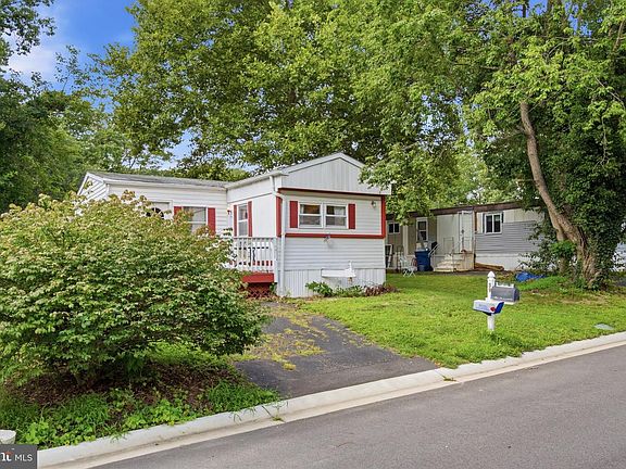 3rd image of 39 Antonia Dr