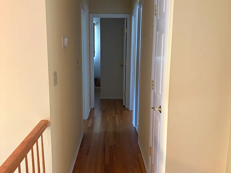 254 Manor Blvd — Photo 17