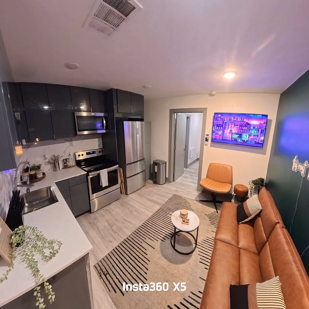 1415 Bennett — Photo 1