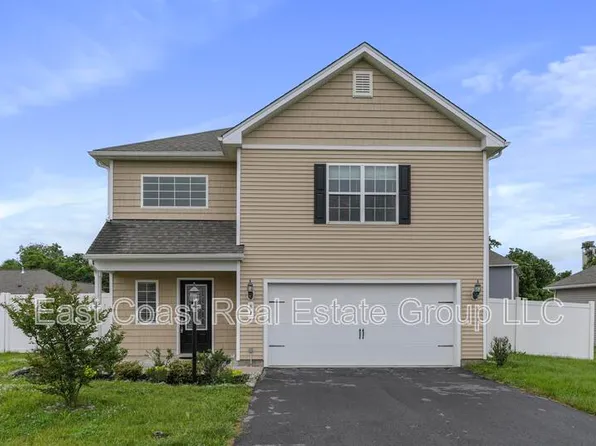 87 Eakins Ln, Martinsburg, WV 25401