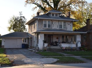 215 S 8th St, Mitchell, IN 47446