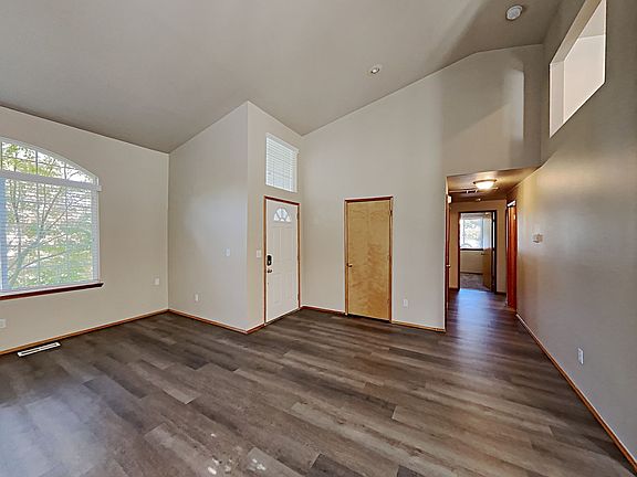 4th image of 8005 77th Ave NE