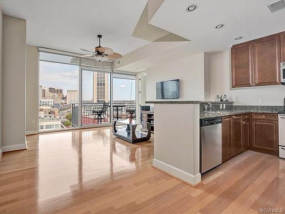 5th image of 301 Virginia St #U1002