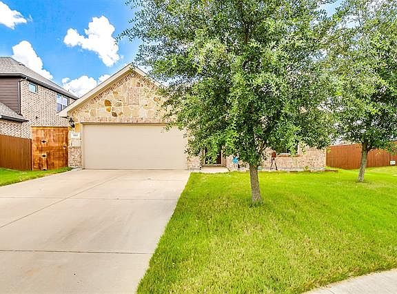 2nd image of 1361 Broadmoor Dr